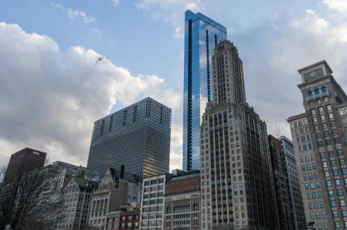 Chicago: Crooked Skyline